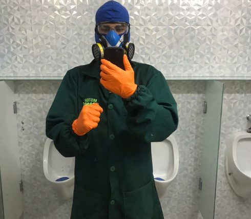 Equipe Desentupidora e Dedetizadora em Goiânia - Mister Pragas